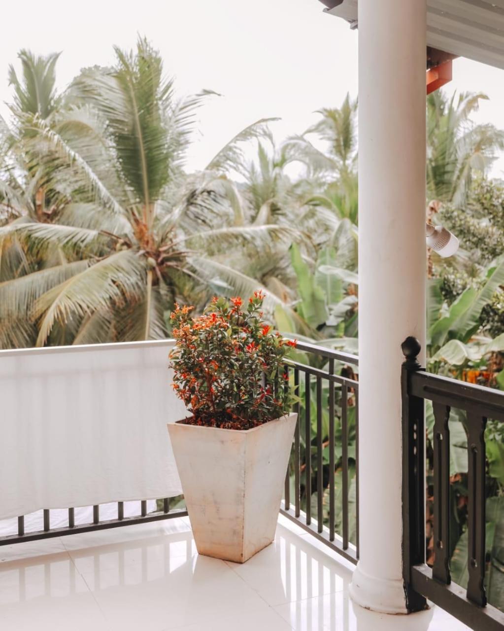 Damith Guest House Unawatuna Ngoại thất bức ảnh