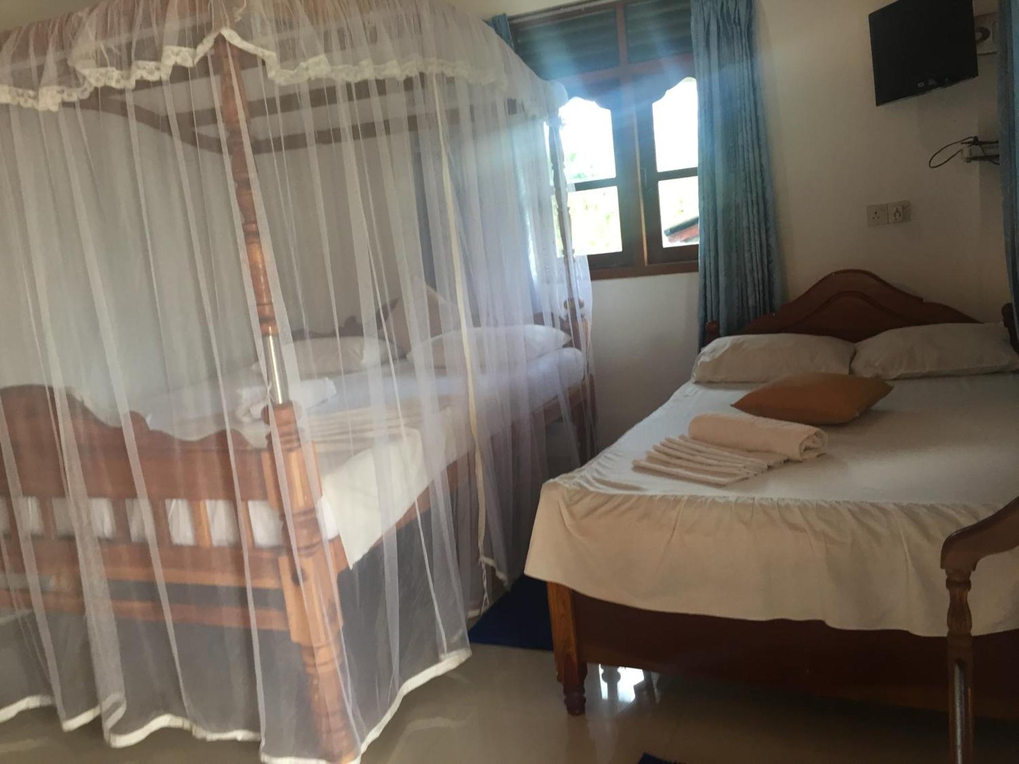 Damith Guest House Unawatuna Ngoại thất bức ảnh