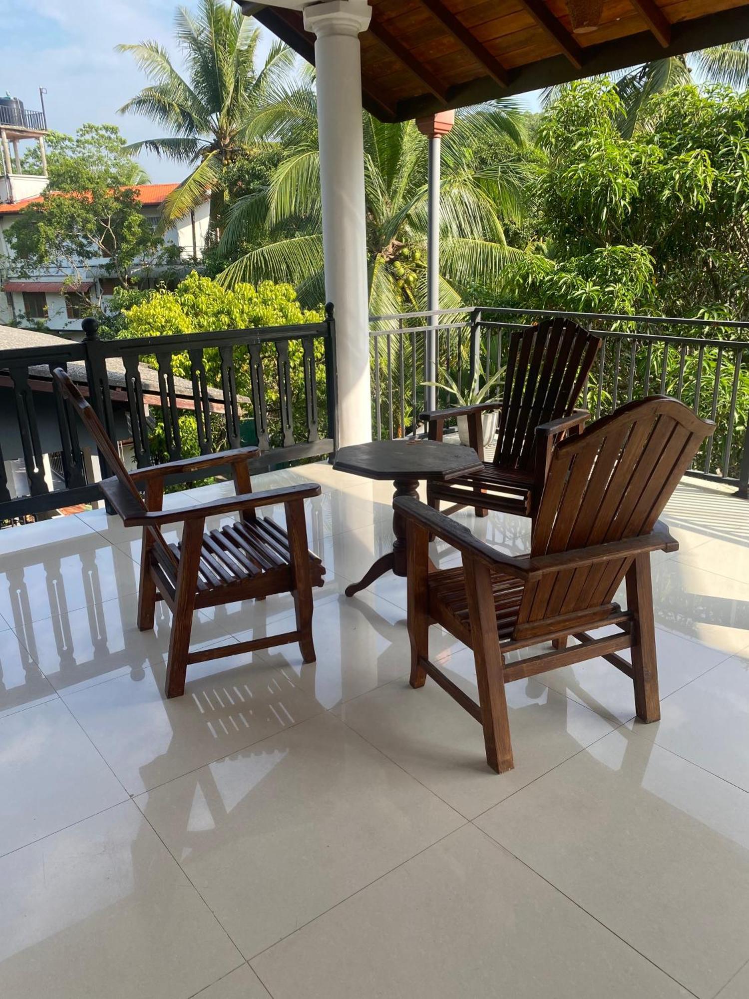 Damith Guest House Unawatuna Ngoại thất bức ảnh