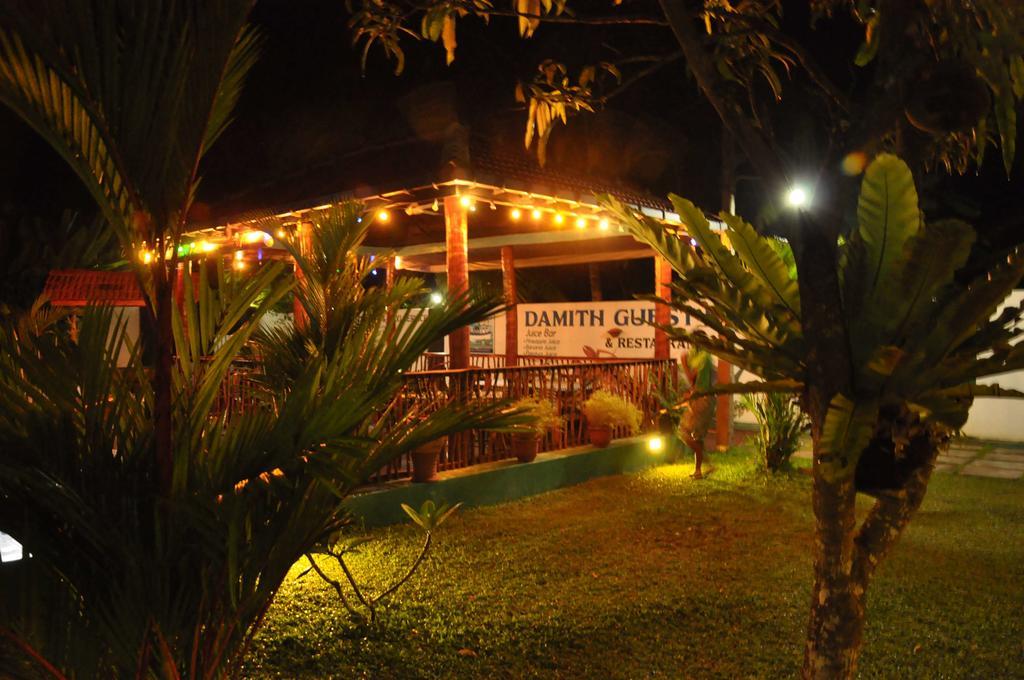 Damith Guest House Unawatuna Ngoại thất bức ảnh